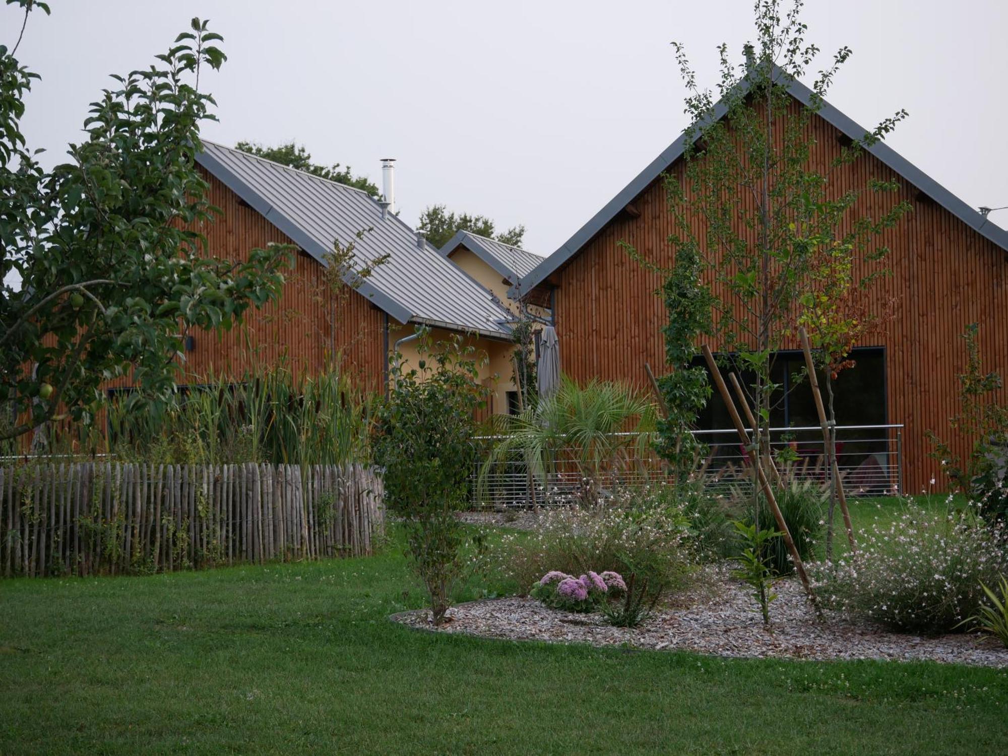 Sol'M Lodges Solesmes  Exteriör bild